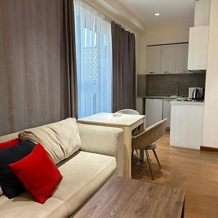 Wonderful Apartment In Republic Square, City Center Jereván Kültér fotó